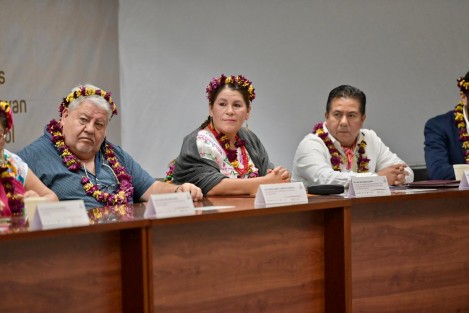 En representación de la presidenta de la Mesa Directiva de la LXVI Legislatura, diputada Adriana Esther Sánchez Martínez, la legisladora Lidia Irma Mezhua Campos, atestiguó el inicio de las Jornadas de Derecho Indígena 