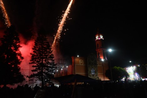 En Miahuatlán, Ver., durante la Fiesta Devocional en honor a la Asunción de Virgen, la noche del 14 de agosto se realiza la quema del Castillo, como localmente se conoce, o fuegos pirotécnicos  el cual llega a tener un costo de hasta 80 mil pesos.