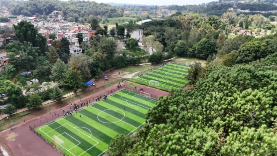 El Parque Ecológico Molino de San Roque fue completamente renovado y reabrió sus puertas este domingo, ofreciendo una cancha de usos múltiples, áreas para acampar, jardinería, bancas, cercado perimetral, iluminación y módulo de seguridad; además de zona de juegos y canchas de futbol, basquetbol y voleibol construidas con apoyo de la iniciativa privada. 