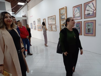 La enriquecedora visita impulsada por la Unidad de Género de SECVER, estuvo guiada por Marisol García Walls, curadora de la exposición.