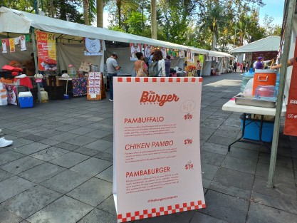 A decir de los comerciantes, el primer día les fue muy bien. 