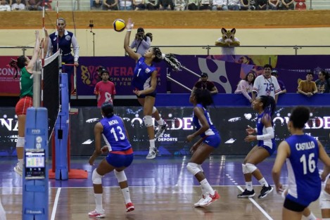 Tarde de finales de la Copa Panamericana  de Voleibol femenil U23, en el Velódromo de Xalapa. México vs Chile por el Bronce, y República Dominicana vs. Cuba para definir oro y plata. 