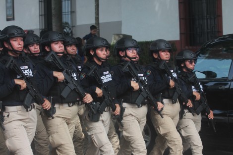 El desfile inició a las 10:30 horas con Tránsito del Estado, seguido por la Secretaría de Marina, Guardia Nacional, Secretaría de la Defensa Nacional, Seguridad Ciudadana y Tránsito Municipal, y el Pentatlón Militarizado de México, que demostraron la disciplina y lealtad que les caracteriza.