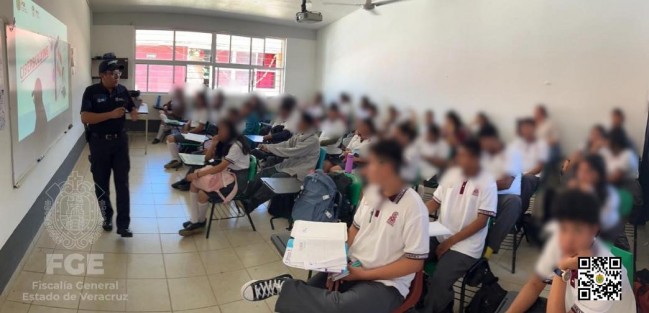 La Unidad Especializada en Combate al Secuestro, a través del Departamento de Negociación, llevó a cabo una plática preventiva relacionada al Engaño Telefónico y Extorsión en sus modalidades de Sexting, Grooming y Morphing a los alumnos del Colegio de Bachilleres del Estado de Veracruz (COBAEV) plantel 56, perteneciente al municipio de Fortín.  