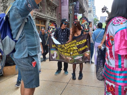  Hoy sábado,en el Día Internacional de La Paz, en Ciudad de México ciudadanos marchan a favor de la despenalización del consumo de hongos . 