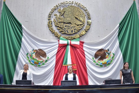 A propuesta de la Junta de Coordinación Política (Jucopo), el Pleno de la LXVI Legislatura aprobó la modificación de la integración de 13 Comisiones, resultado de la incorporación de las diputadas Iris Orquídea Ortiz Carlos, Elvia Merlín Castro, Elizabeth Martínez Marie y Elisa Mohedano Orellán a esta Soberanía, ante las licencias concedidas a las diputadas propietarias.