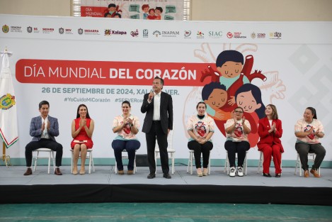 La Secretaría y los Servicios de Salud de Veracruz (SESVER) conmemoraron el Día Mundial del Corazón ante más de dos mil personas en el Complejo Omega de Xalapa, llevando a cabo tamizajes, detección y orientaciones, mientras así lo hicieron también las 11 jurisdicciones sanitarias del estado.