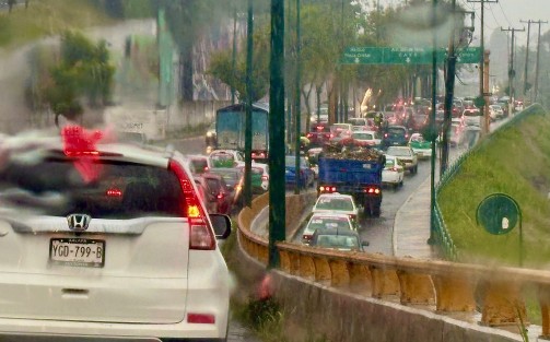 Mal tiempo y malas carreteras para el mal tráfico y el mal tiempo apenas comienza. 
