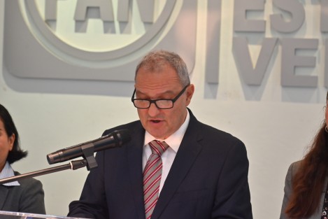 El delegado nacional del Partido Acción Nacional (PAN) en Veracruz, Agustín Basilio de la Vega, ha exigido al Instituto Nacional Electoral (INE) acatar los mandatos emitidos por la Suprema Corte de Justicia de la Nación (SCJN) respecto a la elección de los integrantes del Poder Judicial. 