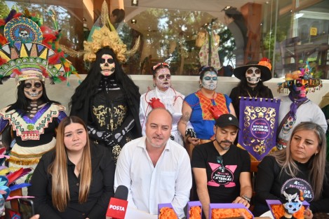 Organizadores y participantes de la Noche de Catrinas, invitan a la población en general a participar y disfrazarse. En esta ocasión será el 19 y 20 de octubre en Xico y 26 ? 27 en la capital veracruzana. 