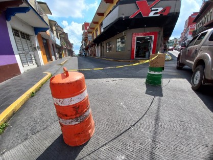 Se le recuerda a la población en general que por obra de rehabilitación de pavimento en la esquina de Zamora y Mata permanece cerrada la circulación en la zona. Use vías alternas.