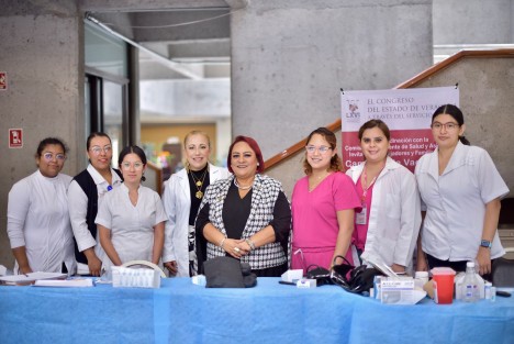 El Congreso del Estado de Veracruz, a través de la Comisión Permanente de Salud y Asistencia y de la Oficina de Servicios Médicos, se sumó a la Campaña Nacional de Vacunación contra la Influenza y Covid-19 para la Temporada Invernal 2024-2025, conjunto de acciones que inició este 15 de octubre.