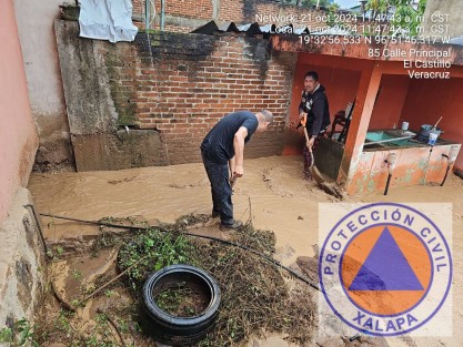 Ante los numerosos reportes de afectaciones, y la imposibilidad de atenderlos todos simultáneamente,  la Secretaría de Protección Civil de Xalapa hace el llamado a la población a formar cuadrillas de apoyo. 