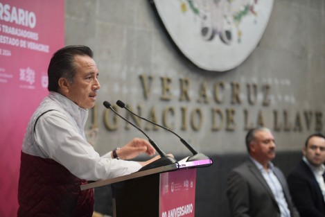 Nos propusimos un Gobierno de austeridad republicana, honesto y que combatiera la corrupción, dijo, luego de recordar que se trata de un rescate más, sumado a los de la Universidad Veracruzana por 3 mil 325 mdp, el Instituto de Pensiones del Estado que ha superado los 2 mil 500 millones en reserva, así como los seguros magisteriales por mil millones adicionales. 