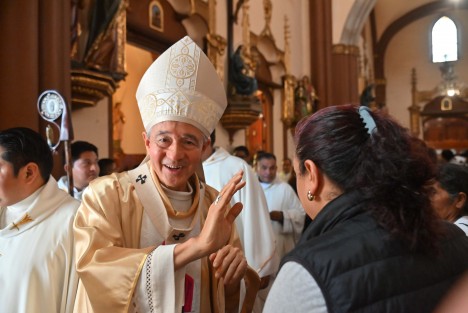 En la Catedral de Xalapa los fieles se congregan este día para visitar la tumba de San Rafael Guízar. Durante el día de celebran misas, dos de ellas fueron presididas por el arzobispo Jorge Carlos Patrón Wong. 