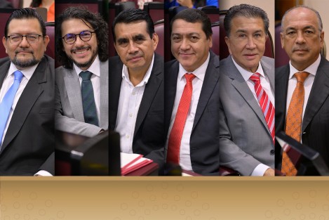  Los coordinadores de los cuatro grupos legislativos y los diputados que no forman bancada en el Congreso del Estado de Veracruz presentaron, durante la Primera Sesión Ordinaria del Primer Año de Ejercicio Constitucional, las líneas generales de su propuesta legislativa y ofrecieron diálogo y debate, a fin de fortalecer el marco legal del estado y mejorar la vida de las y los veracruzanos. 
