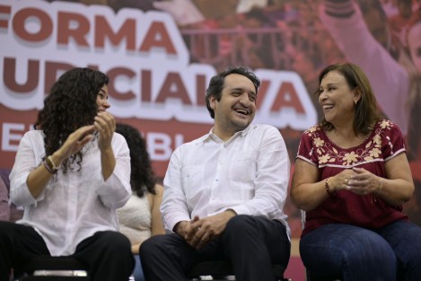 Con gran camaradería, la ejecutiva electa fue anfitriona de Luisa Alcalde, Andrés Manuel López Beltrán y Carolina Rangel, nuevos integrantes del CEN de Morena, en su primera visita a Veracruz.