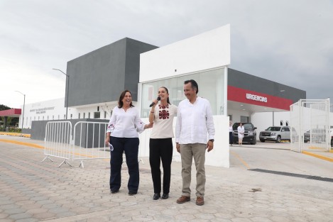 Acompañada de los gobernadores, electa y en funciones, Rocío Nahle y Cuitláhuac García, la Presidenta de la República, Claudia Sheinbaum Pardo realizó una visita de supervisión del hospital de Nautla Dr. Gerardo Díaz Morales. 