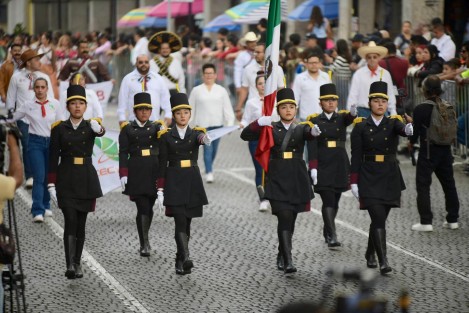  Con el espíritu de justicia y transformación que caracterizó al movimiento revolucionario, la ciudad capital se vistió de fiesta para conmemorar el 114 aniversario del inicio de la Revolución Mexicana en un solemne desfile cívico-militar, presidido por el gobernador Cuitláhuac García Jiménez. 