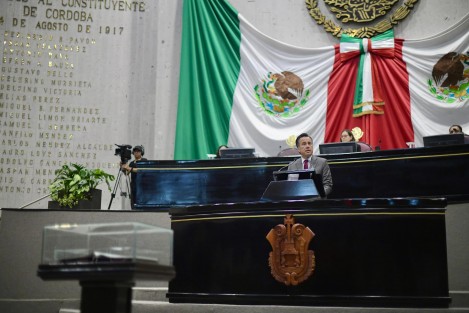 Entregamos un Veracruz muy distinto al que recibimos; concluyo seis años con más de 8 mil obras y me despido agradeciendo el honor conferido en esta alta responsabilidad; hoy puedo decir: misión cumplida, el primer piso de la cuarta transformación está puesto, afirmó el gobernador Cuitláhuac García Jiménez en el Pleno del Congreso del Estado.