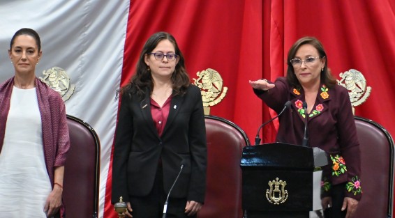 Rocío Nahle García rindió protesta como gobernadora constitucional de Veracruz en la ceremonia del Congreso del Estado. La acompañó la presidenta Claudia Sheinbaum.