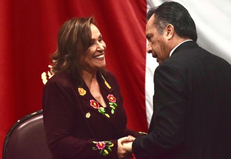 Aspectos de la toma de protesta a Rocío Nahle como Gobernadora del estado de Veracruz. 