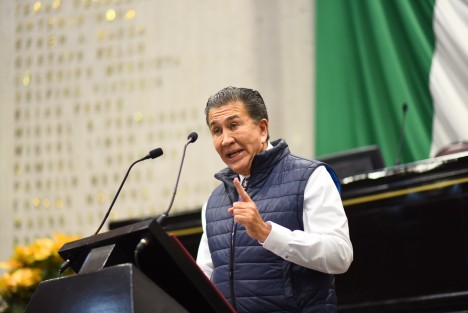 el diputado Héctor Yunes Landa presentó un Anteproyecto con Punto de Acuerdo que prevé exhortar a las titulares de los Poderes Ejecutivo y Judicial, así como a la Universidad Veracruzana (UV), para que acrediten a los integrantes que forman parte del Consejo Estatal para las Personas con Discapacidad.