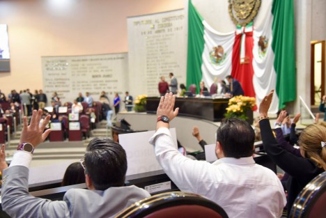  Con 40 votos, el Pleno de la LXVII Legislatura eligió al ciudadano Tirso Bautista Cárdenas como acreedor de la Medalla y Diploma Adolfo Ruiz Cortines 2024.