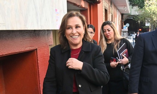 La gobernadora Rocío Nahle García afirmó que su administración será garante de la autonomía de los poderes Legislativo, Ejecutivo y Judicial en Veracruz y en el país, destacando su compromiso con el respeto a la división de funciones.