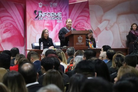 La gobernadora Rocío Nahle García participó en el segundo Informe de Actividades de la presidenta del Poder Judicial de Veracruz, magistrada Lisbeth Aurelia Jiménez Aguirre.