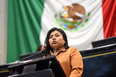 A través de un Anteproyecto con Punto de Acuerdo, la diputada Imelda Garrido Alvarado hizo un llamado para crear la Comisión Especial para la Atención de la Citricultura en el estado, instancia que permitiría fortalecer y crear políticas públicas que den curso a los retos de cultivo, calidad e ingresos económicos de los trabajadores, jornaleros y productores primarios, con un enfoque de género y respeto a las comunidades originarias. 