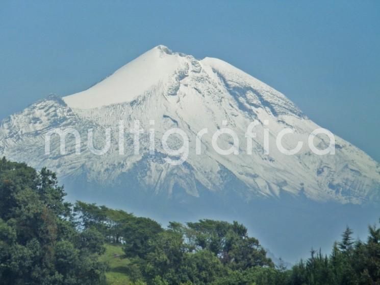 El Pico de Orizaba, también conocido como Citlaltépetl, es la montaña más alta de México.