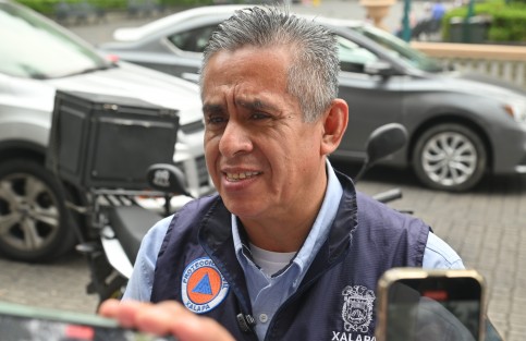 Protección Civil alerta por lluvias intensas este viernes a partir de las 12:30 p.m. y durante gran parte del día.
Para el Día de las Madres también se esperan lluvias, pero con menor intensidad.
Toma precauciones y mantente informado.


