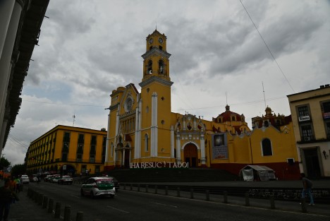 Protección Civil alerta por lluvias intensas este viernes a partir de las 12:30 p.m. y durante gran parte del día.
Para el Día de las Madres también se esperan lluvias, pero con menor intensidad.
Toma precauciones y mantente informado.


