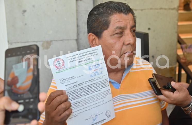 Denunció Víctor Herminio González Rivera, secretario general del Sindicato Estatal “Mario Suárez García” de la Federación Revolucionaria de Trabajadores en Veracruz, que la Policía Municipal de Xalapa ha incurrido en irregularidades en su trato hacia los transportistas.