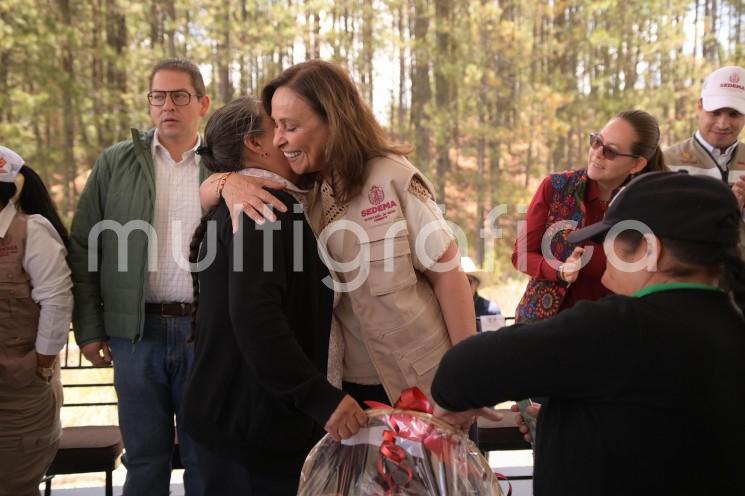 En el marco del Día Mundial del Medio Ambiente, la gobernadora Rocío Nahle García presentó el programa estatal Pulmones Verdes por Veracruz,  iniciativa integral de reforestación y protección ambiental para las 30 Áreas Naturales Protegidas (ANP).