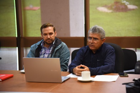 a Comisión Permanente de Vigilancia de la LXVII Legislatura del estado, presidida por el diputado Miguel Guillermo Pintos Guillén, llevó a cabo su décima tercera sesión ordinaria, en la que se dio trámite a los diversos asuntos turnados por el Pleno, a la correspondencia y a los informes sobre las actividades realizadas en conjunto con el Órgano de Fiscalización Superior (Orfis) del estado.