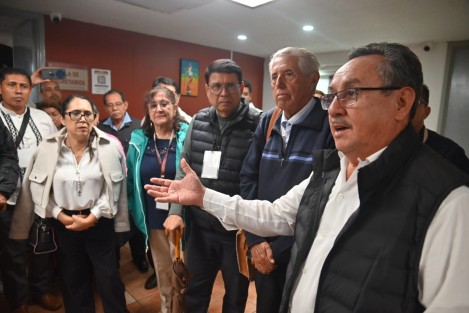 Supervisores, jefes de Enseñanza y directores de Secundarias Técnicas exigen a la SEV entregue aportaciones de tiendas escolares