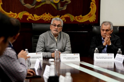 Derivado de las lluvias causadas por el huracán “Erick” y las vaguadas activas, el Sistema Municipal de Protección Civil se declara en sesión permanente para atender a la población.