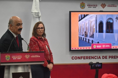 El secretario de Gobierno, Ricardo Ahued Bardahuil, en conferencia de prensa este lunes, detalló sobre los trabajos de remodelación que se realizan en la sede del Poder Ejecutivo. Destaca también la rehabilitación de espacios que tenían décadas sin mantenimiento, e incluso la conexión a drenaje que no se tenía en zonas como la cochera. De igual manera, presentó el proyecto sobre la nueva iluminación para el histórico edificio. 
