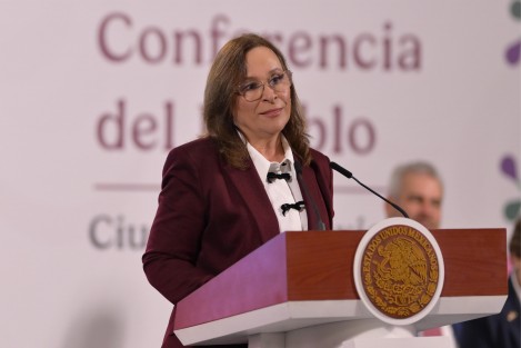 En el marco de la Conferencia del pueblo, la gobernadora de Veracruz, Rocío Nahle, formalizó el acuerdo para activar el PODEBI en Tuxpan.