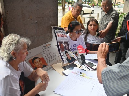 Integrantes de colectivos de búsqueda y familiares de personas desaparecidas denunciaron irregularidades en el proceso de designación de la nueva titular de la Comisión Estatal de Búsqueda de Veracruz, al considerar que hubo opacidad y falta de legalidad
