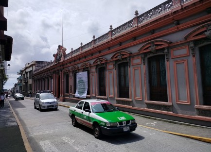 Tras poco más de una semana de bloqueo, padres de familia y estudiantes que apoyaban al exdirector Luis Manuel González García levantaron el plantón, dejando libre tráfico en la calle Juárez. Trabajadores del plantel informaron que los alumnos acuden a presentar exámenes finales.
