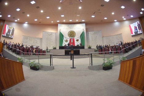 Con 34 votos a favor, cero en contra y sin abstenciones, el Pleno del Congreso del Estado aprobó, para el ejercicio fiscal del año 2026, los valores catastrales unitarios de suelo y construcciones propuestos por los ayuntamientos de Álamo Temapache, Pánuco, Úrsulo Galván y Xalapa
