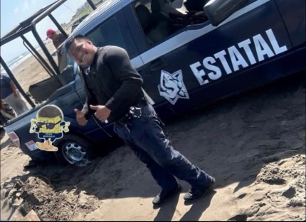 Una tarde violenta se vivió este jueves 3 de julio en el municipio de Tres Valles, donde se registró un fuerte enfrentamiento armado entre elementos de la Secretaría de Seguridad Pública del Estado (SSP) y sujetos armados, presuntamente ligados al robo de dos tráileres.

