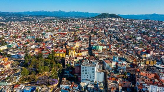 El Ayuntamiento de Xalapa invita a habitantes de la región y visitantes a descubrir la “Ruta Mágica”, un recorrido turístico por más de 50 lugares emblemáticos de Xalapa, Coatepec, Xico y Naolinco.
