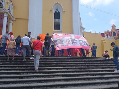 Integrantes del Movimiento Antorchista Nacional denunciaron que el jueves 3 de julio, entre las 9 y las 9:30 de la noche, dos de sus integrantes desaparecieron a las afueras de la Fiscalía General de la República, ubicada en el Puerto de Veracruz, cuando se encontraban a la espera para realizar trámites legales al interior de esa dependencia piden las autoridades ayuda para localizarlos.
 