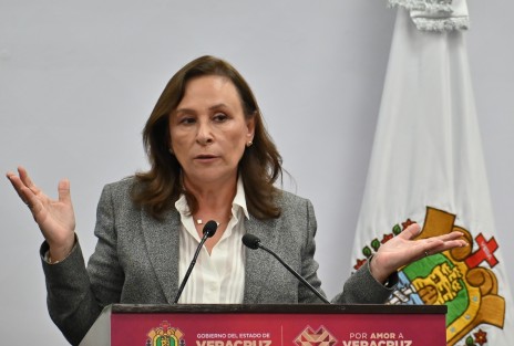La gobernadora de Veracruz, Rocío Nahle García, dio a conocer que durante la reciente visita de la presidenta Claudia Sheinbaum al estado, le solicitó aumentar las penas contra el delito de extorsión.