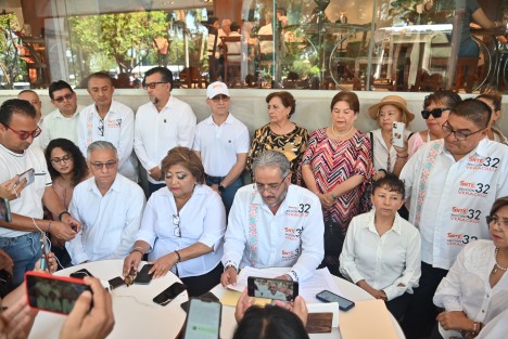 La Sección 32 del Sindicato Nacional de Trabajadores de la Educación (SNTE) en Veracruz denunció una serie de irregularidades que, aseguran, vulneran los derechos laborales del magisterio y afectan la calidad educativa en la entidad.
