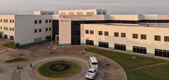 A una semana de haberse inaugurado por la presidenta Claudia Sheinbaum, el Hospital Materno Infantil IMSS-Bienestar de Coatzacoalcos celebró el nacimiento del primer bebé.
